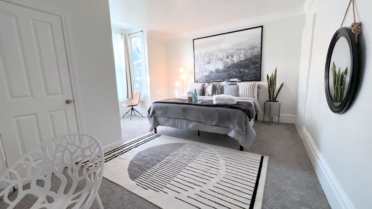 Photo of Bedroom in Haight-Ashbury