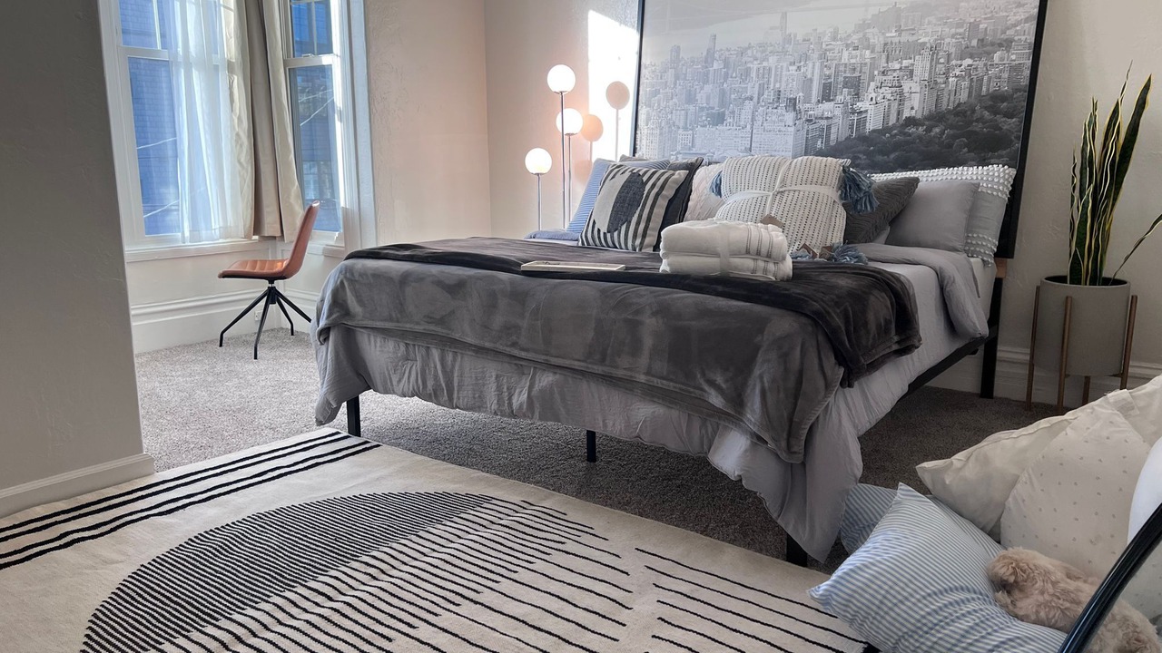 Photo of Bedroom in Haight-Ashbury