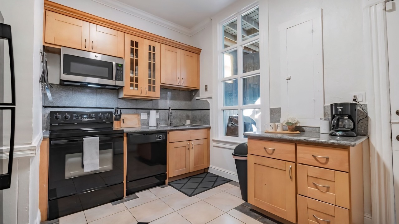 Photo of Kitchen in Haight-Ashbury