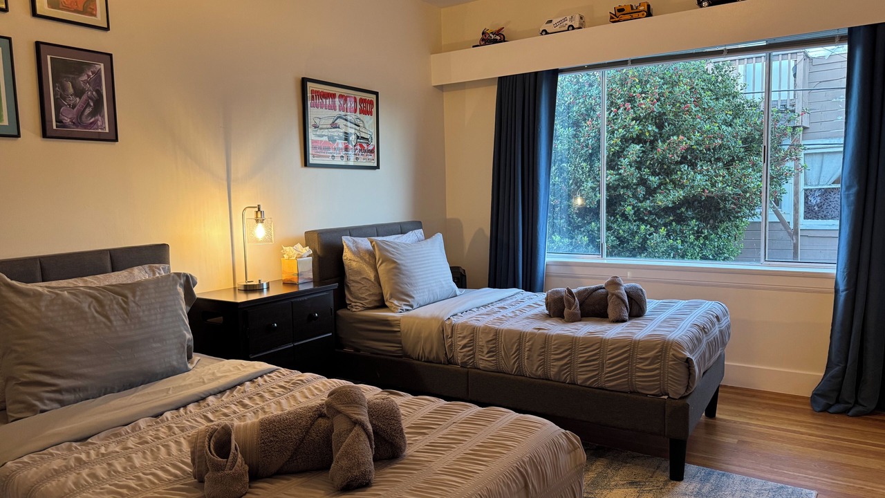 Photo of Bedroom in Cayuga Terrace
