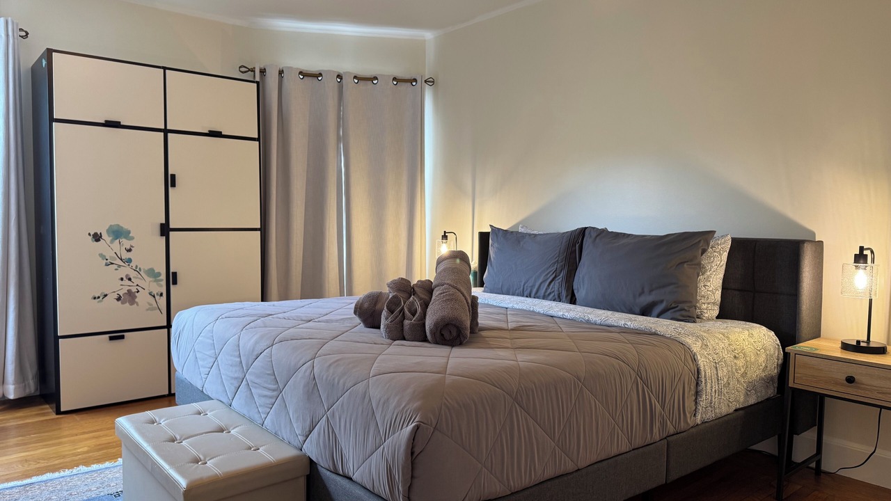Photo of Bedroom in Cayuga Terrace