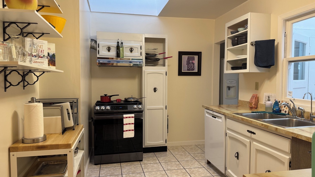 Photo of Kitchen in Cayuga Terrace