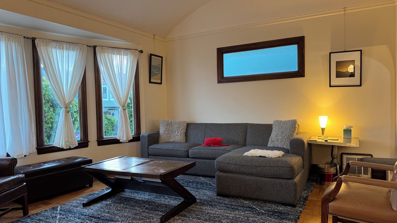 Photo of Livingroom in Cayuga Terrace