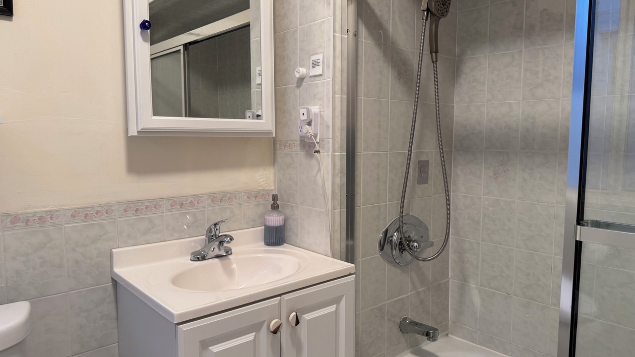 Photo of Bathroom in Cayuga Terrace