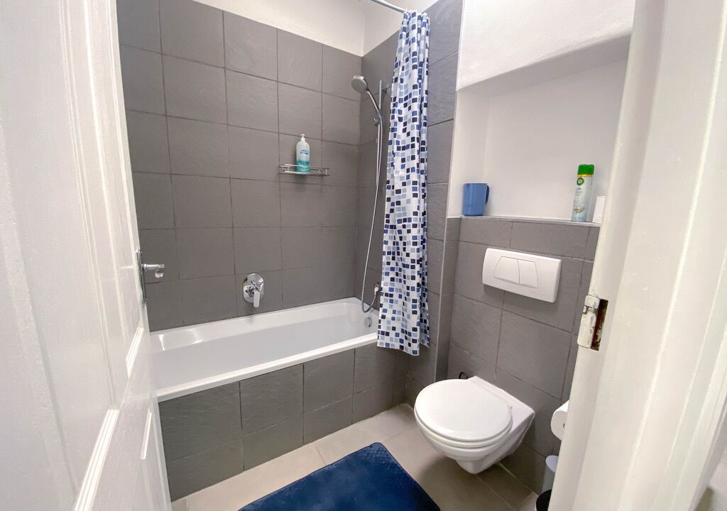 Photo of Bathroom in Observatory