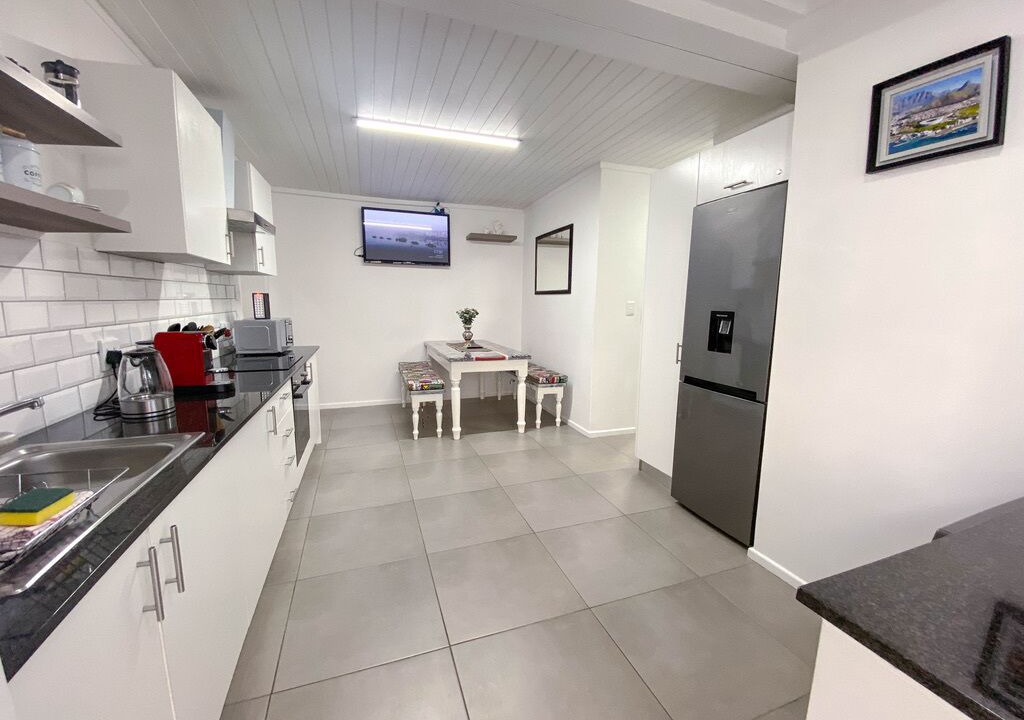 Photo of Kitchen in Observatory