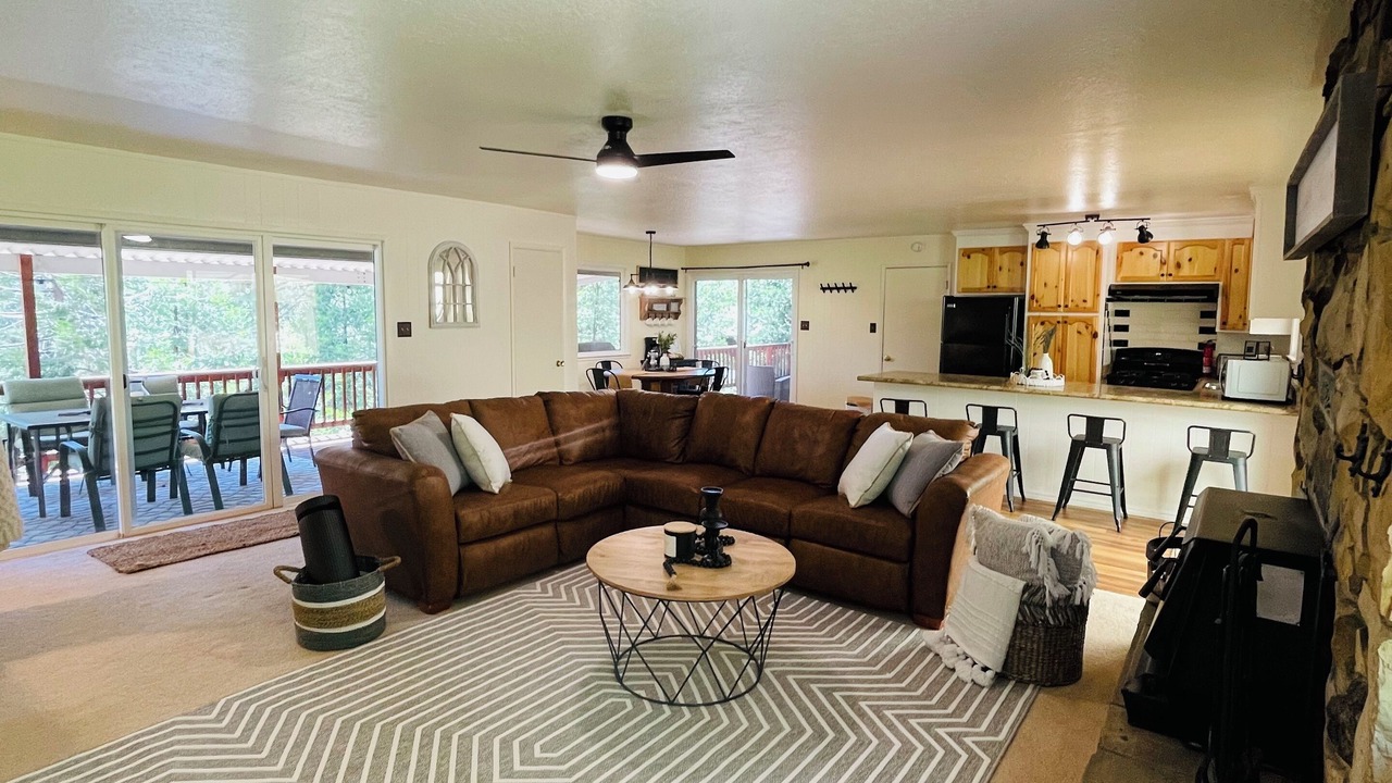 Photo of Livingroom in Arnold