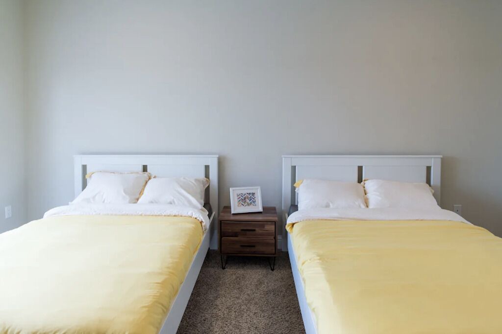 Photo of Bedroom in Bayshore Heights