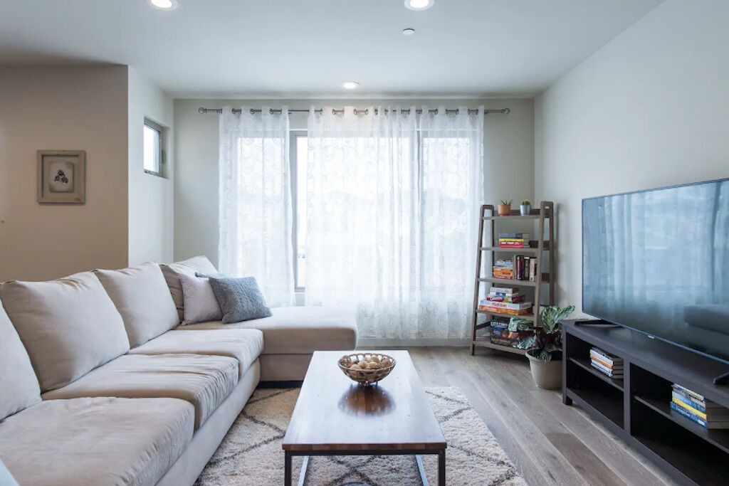 Photo of Livingroom in Bayshore Heights