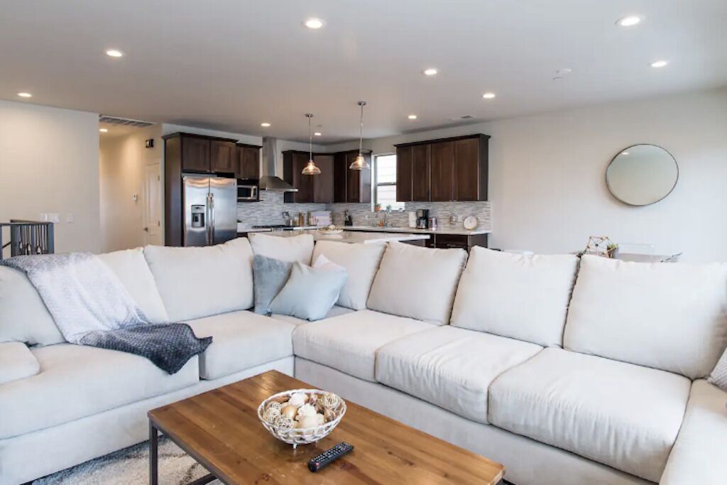 Photo of Livingroom in Bayshore Heights