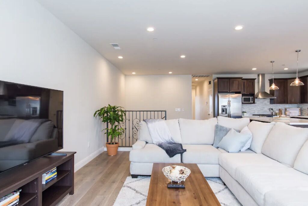 Photo of Livingroom in Bayshore Heights