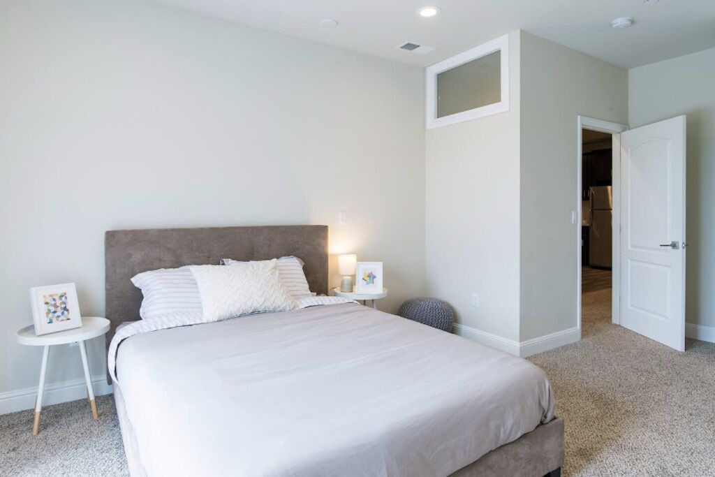 Photo of Bedroom in Bayshore Heights