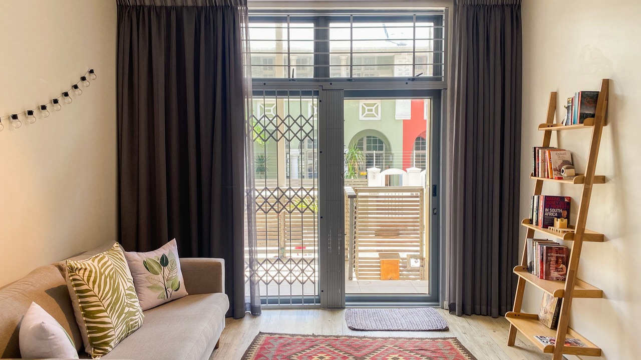 Photo of Livingroom in Muizenberg