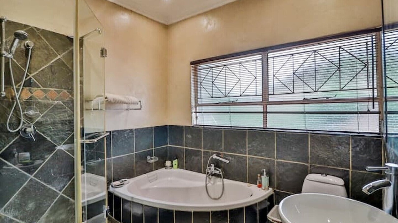 Photo of Bathroom in Alberton