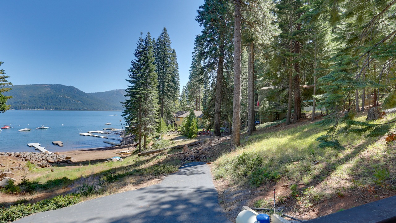 Photo of Patio Balcony in Lake Almanor Peninsula