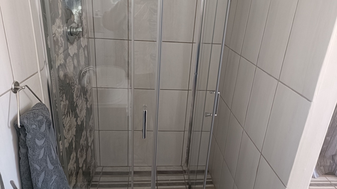 Photo of Bathroom in Balfour