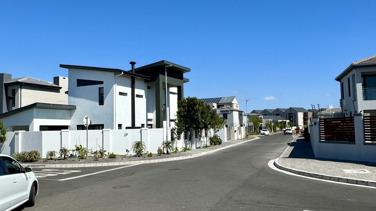 Photo of Outdoor in Bloubergstrand