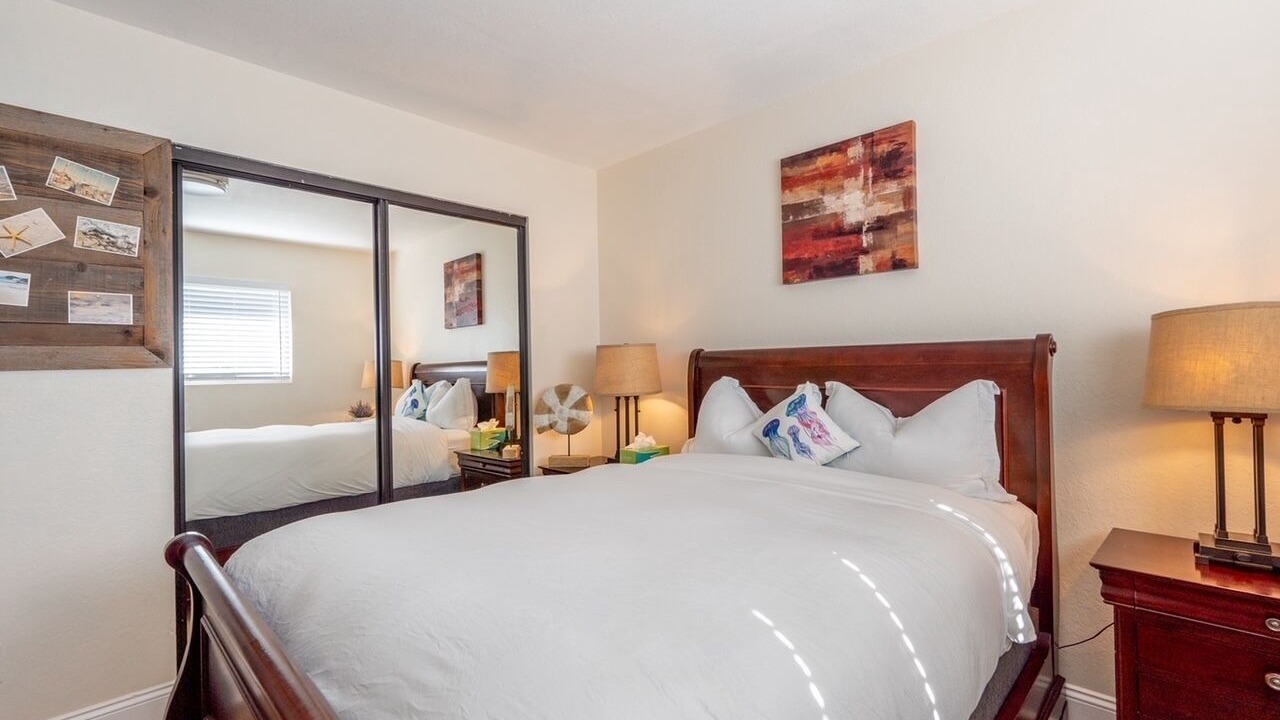 Photo of Bedroom in Marina