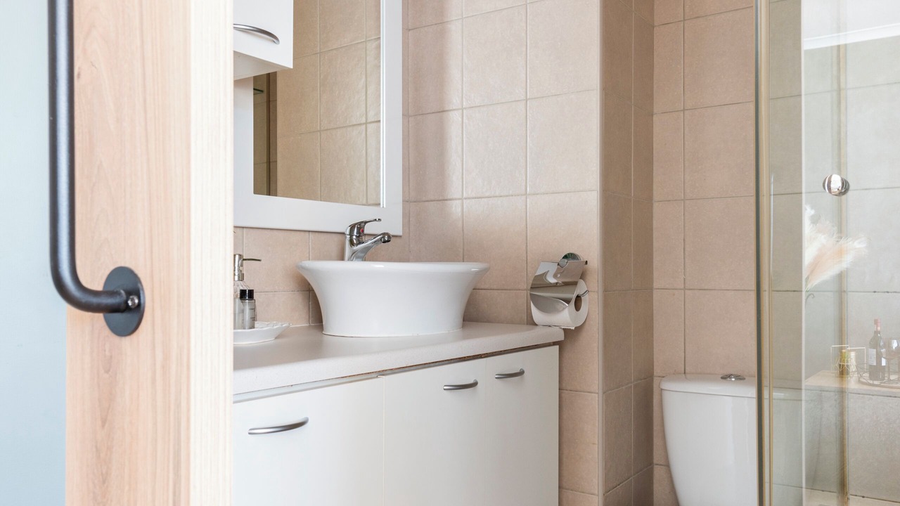 Photo of Bathroom in Three Anchor Bay