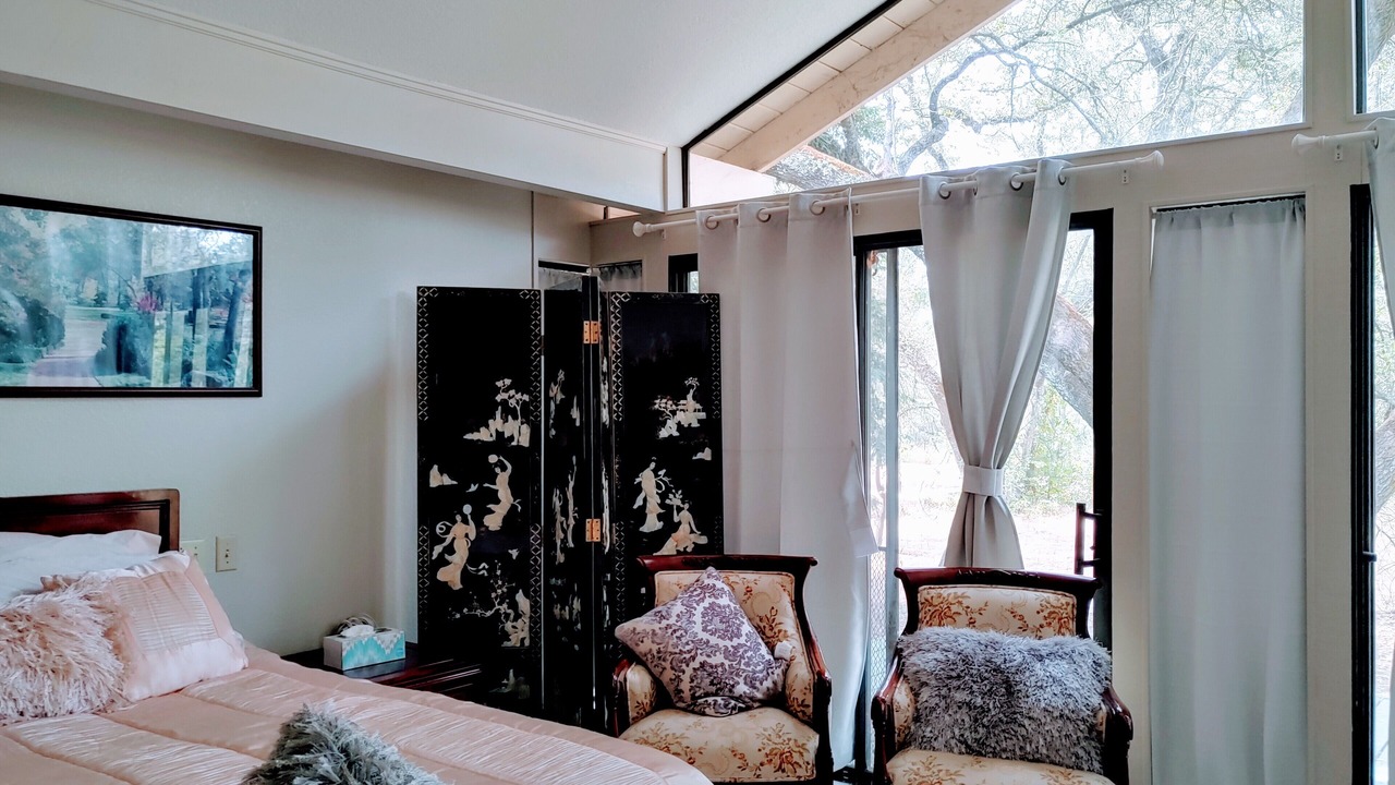 Photo of Bedroom in Greater Sacramento