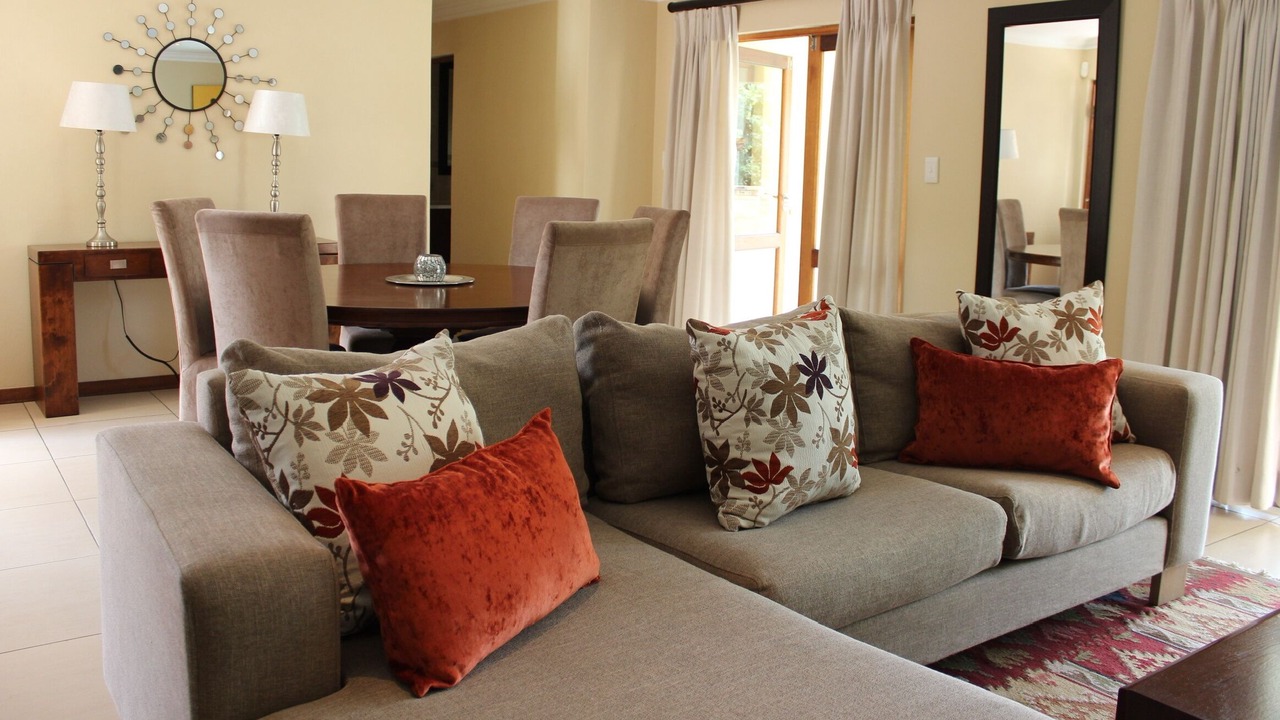 Photo of Livingroom in Greater Johannesburg Metropolitan Area