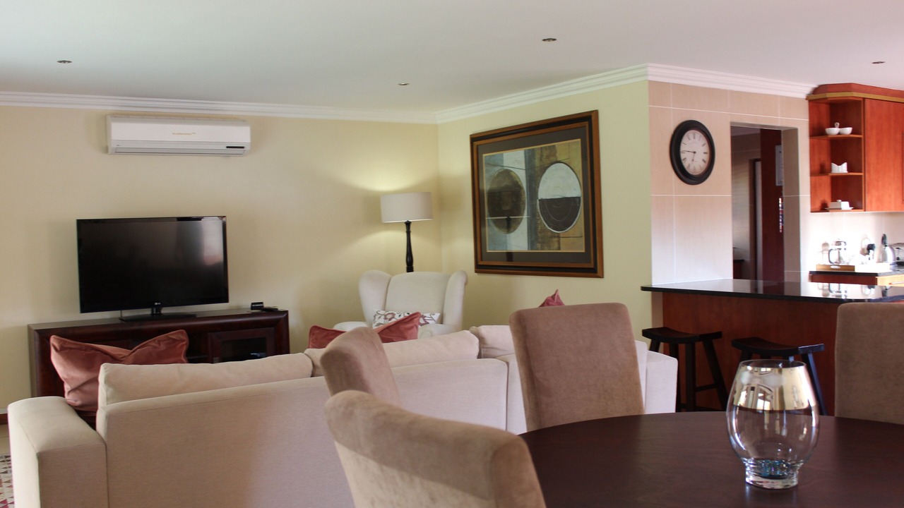 Photo of Livingroom in Greater Johannesburg Metropolitan Area