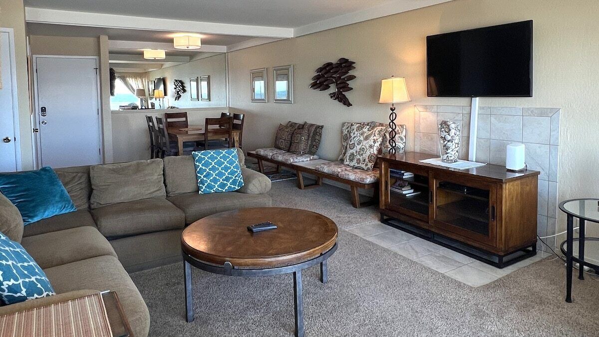 Photo of Livingroom in Eastside Santa Cruz