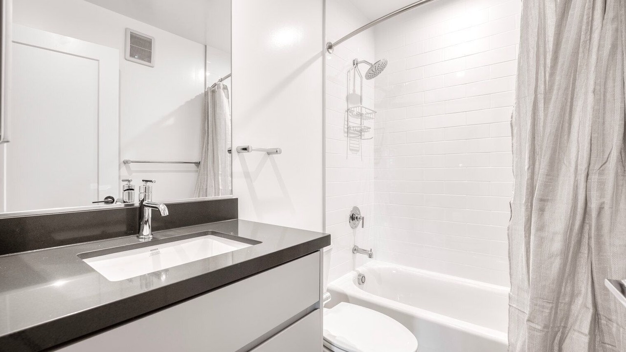 Photo of Bathroom in Sharon Heights