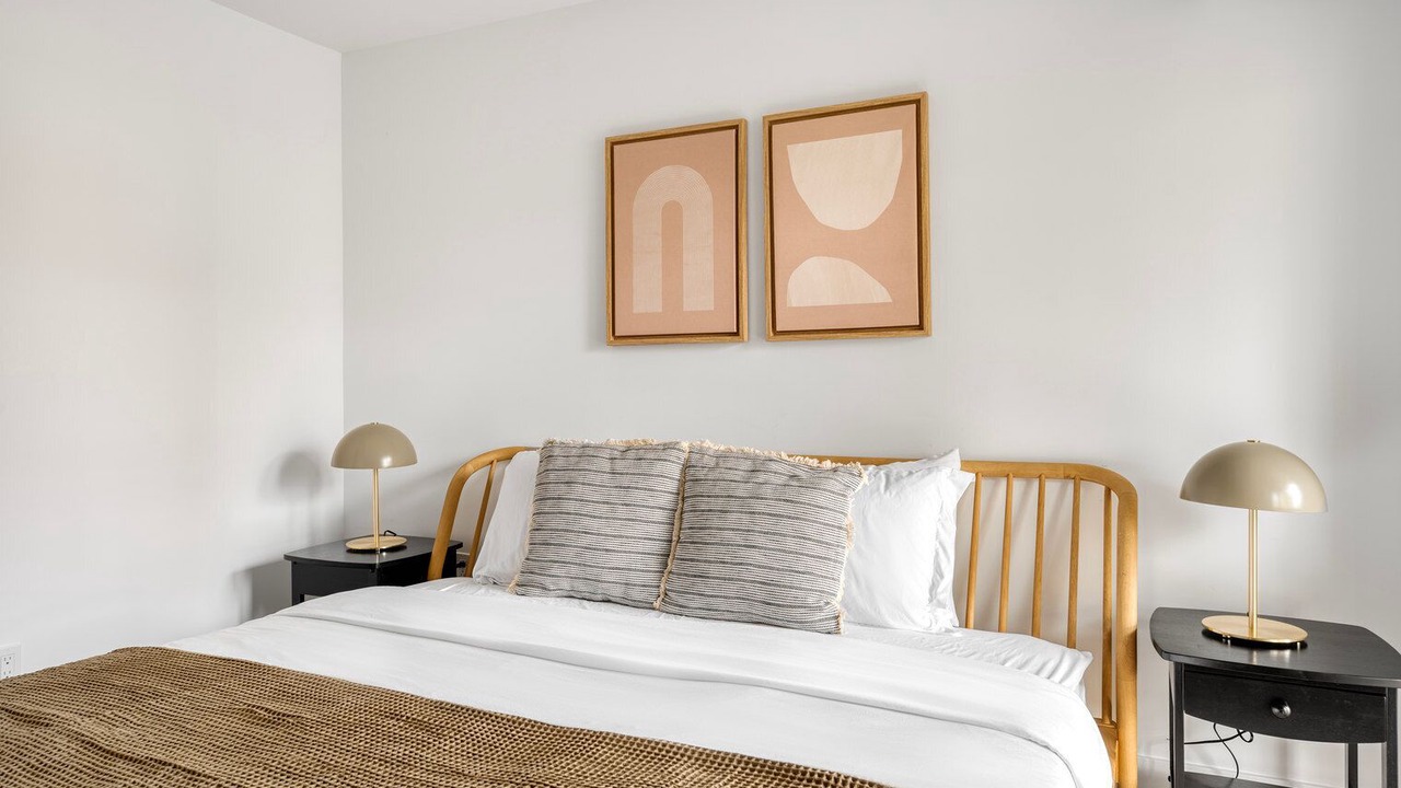 Photo of Bedroom in Sharon Heights
