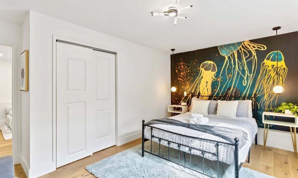 Photo of Bedroom in Linda Mar