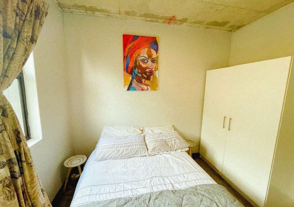 Photo of Bedroom in Downtown Johannesburg