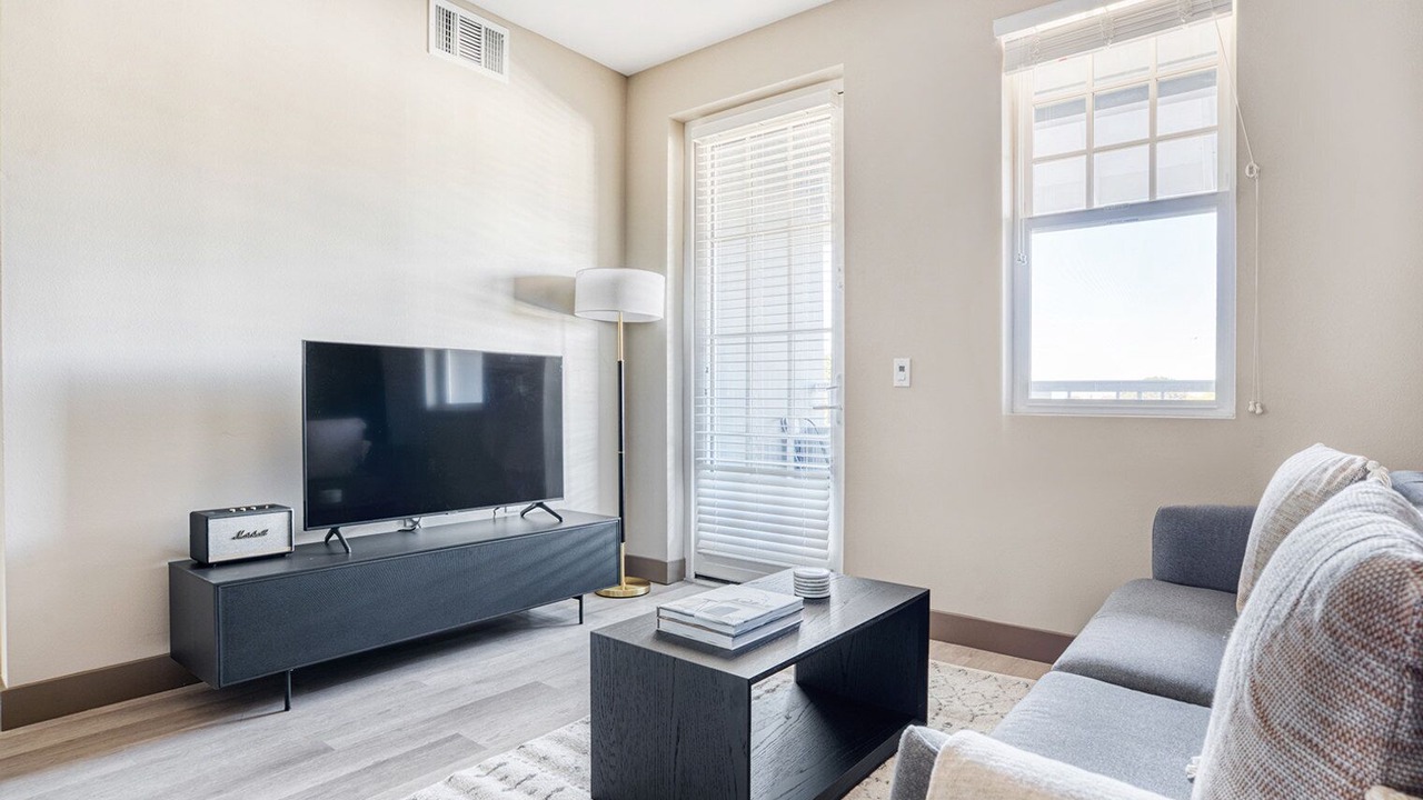 Photo of Livingroom in Burlingame