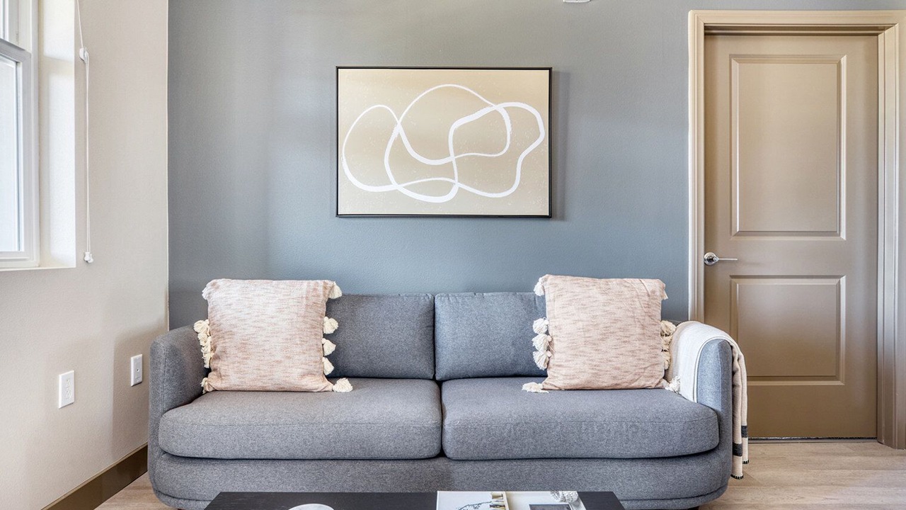 Photo of Livingroom in Burlingame
