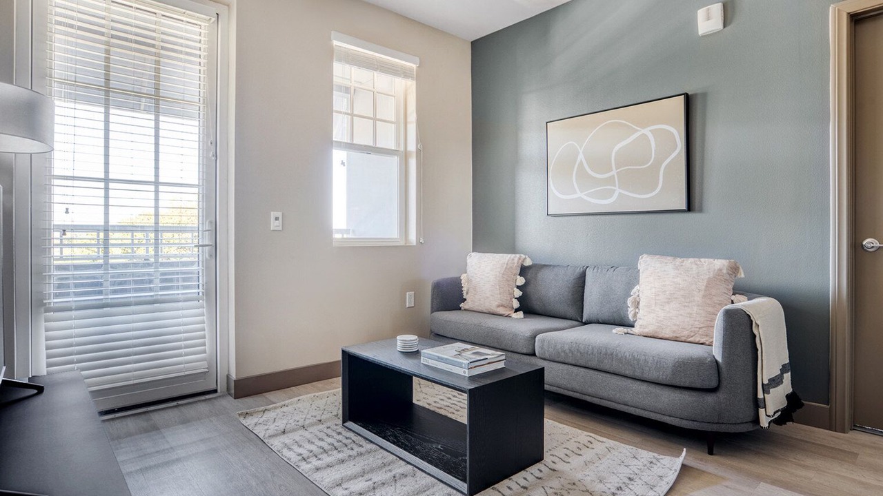Photo of Livingroom in Burlingame