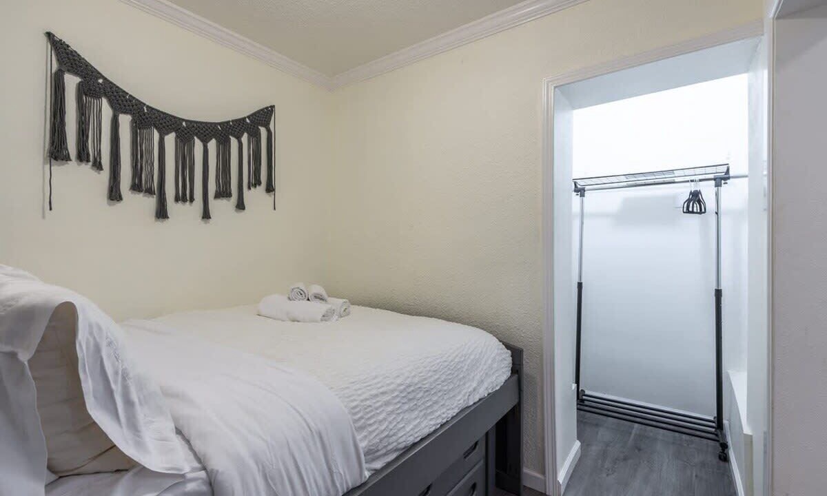 Photo of Bedroom in North Central