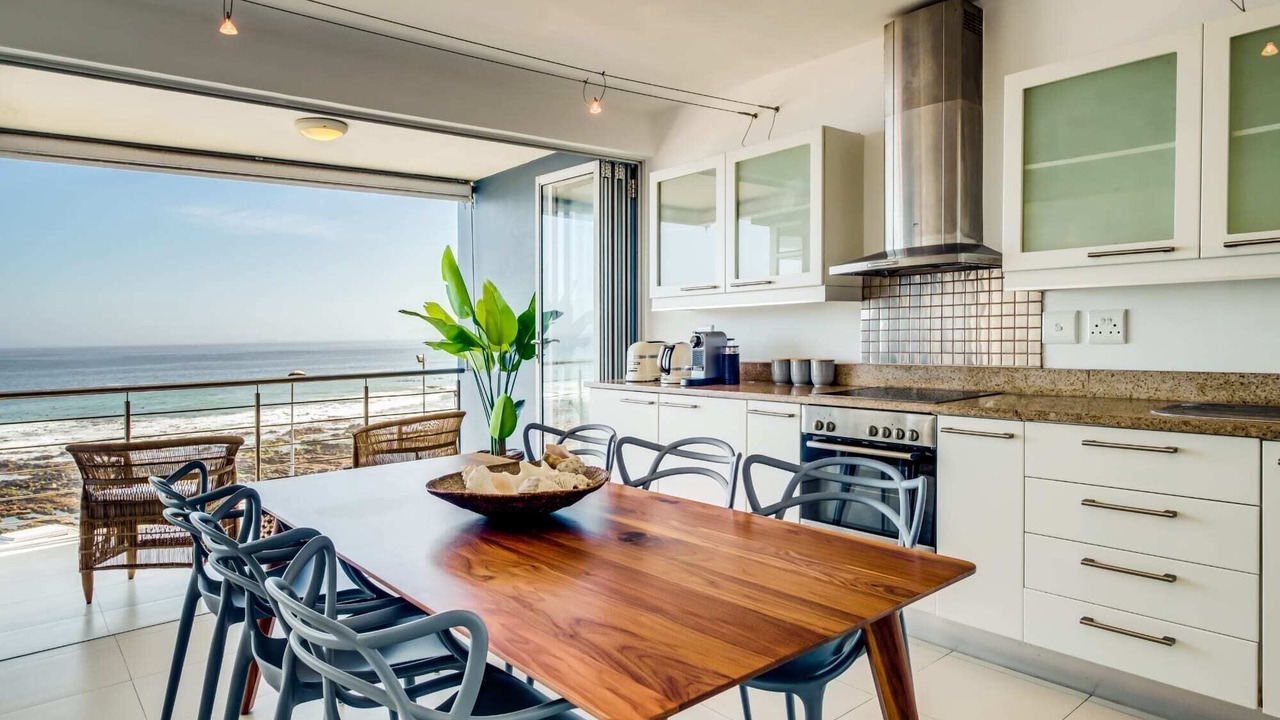 Photo of Kitchen in Mouille Point