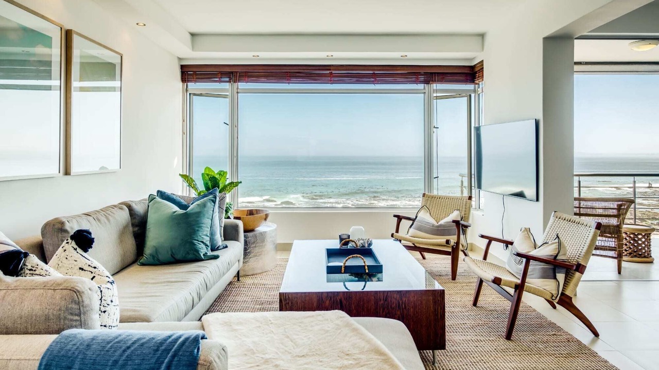 Photo of Livingroom in Mouille Point