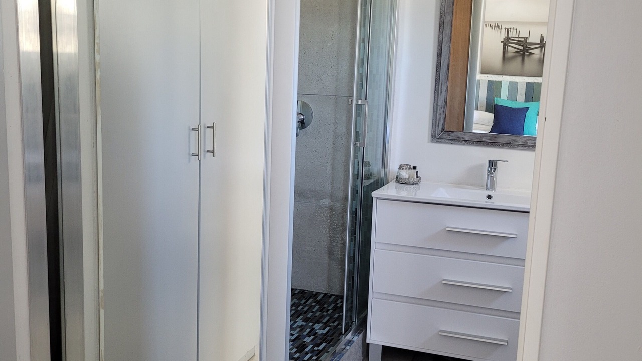 Photo of Bathroom in Strand