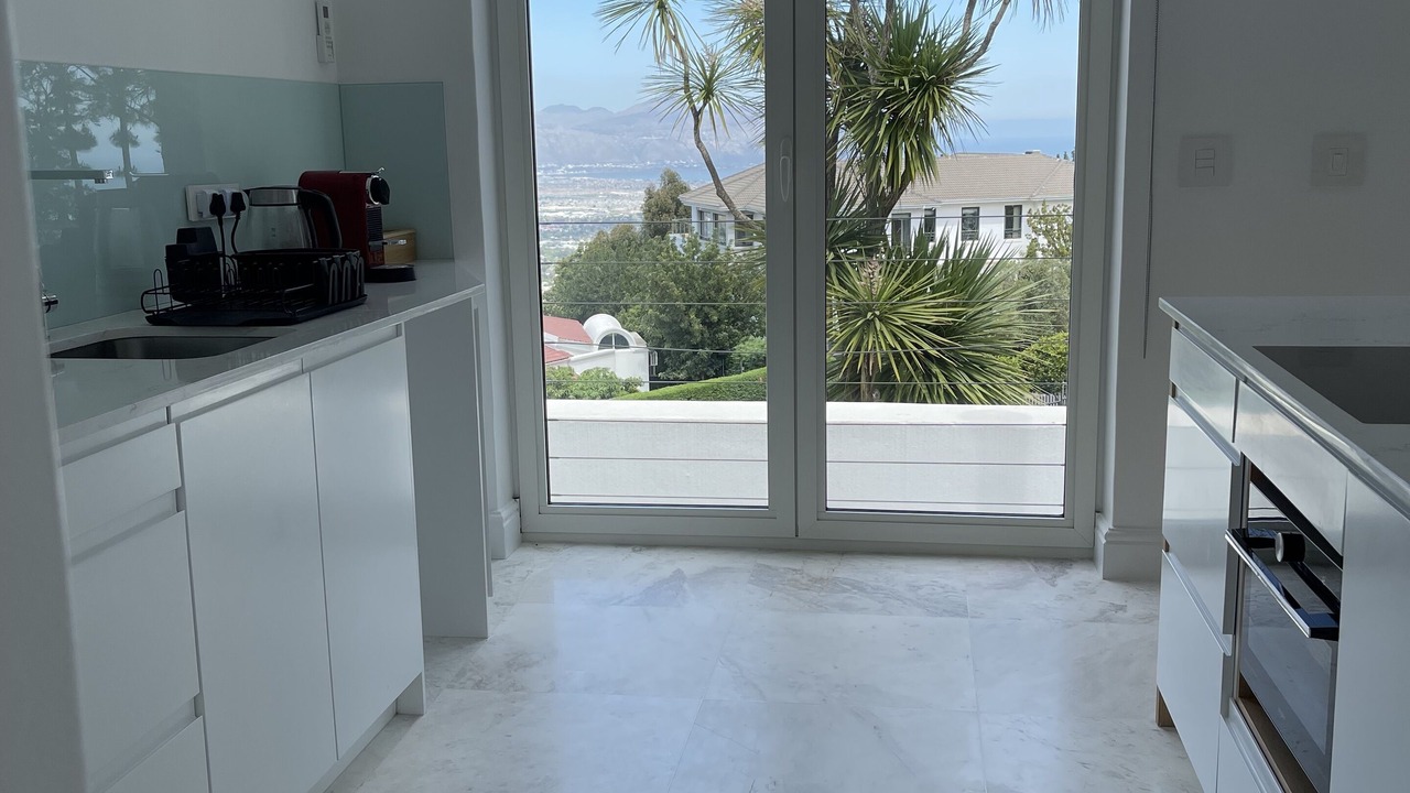 Photo of Kitchen in Somerset West