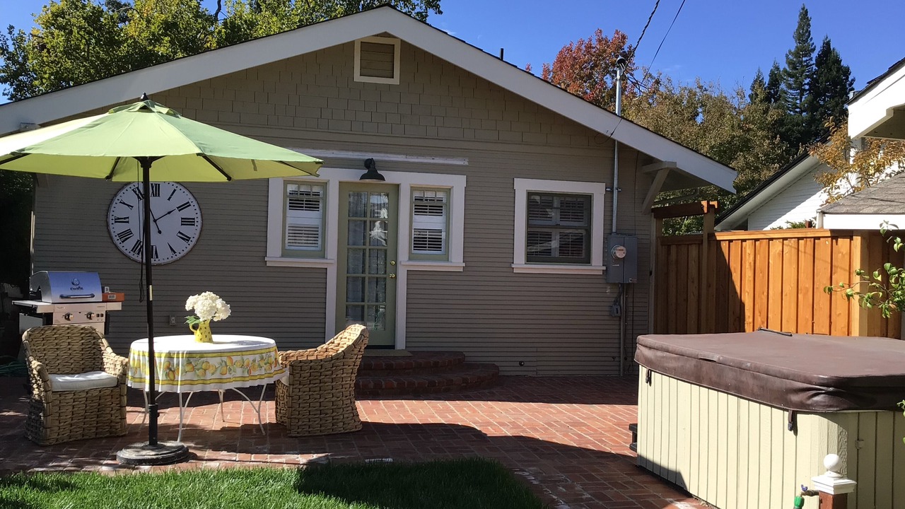 Photo of Outdoor in Junior College Neighborhood Association