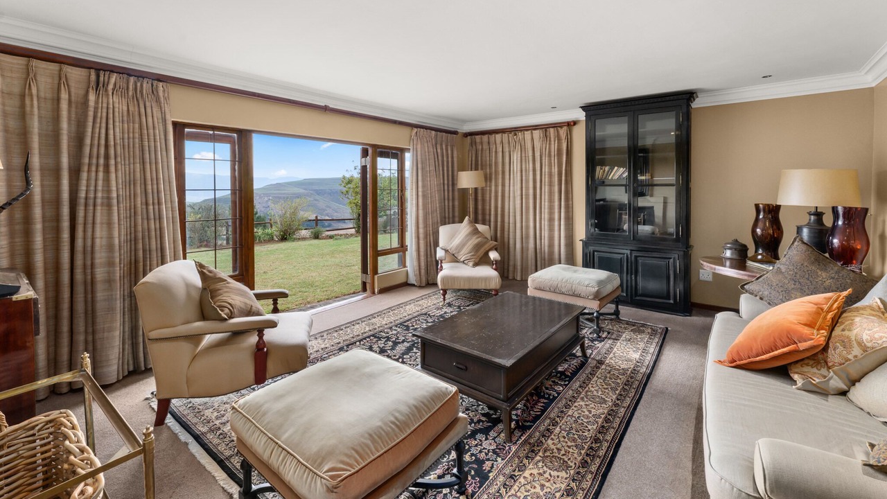 Photo of Livingroom in Himeville