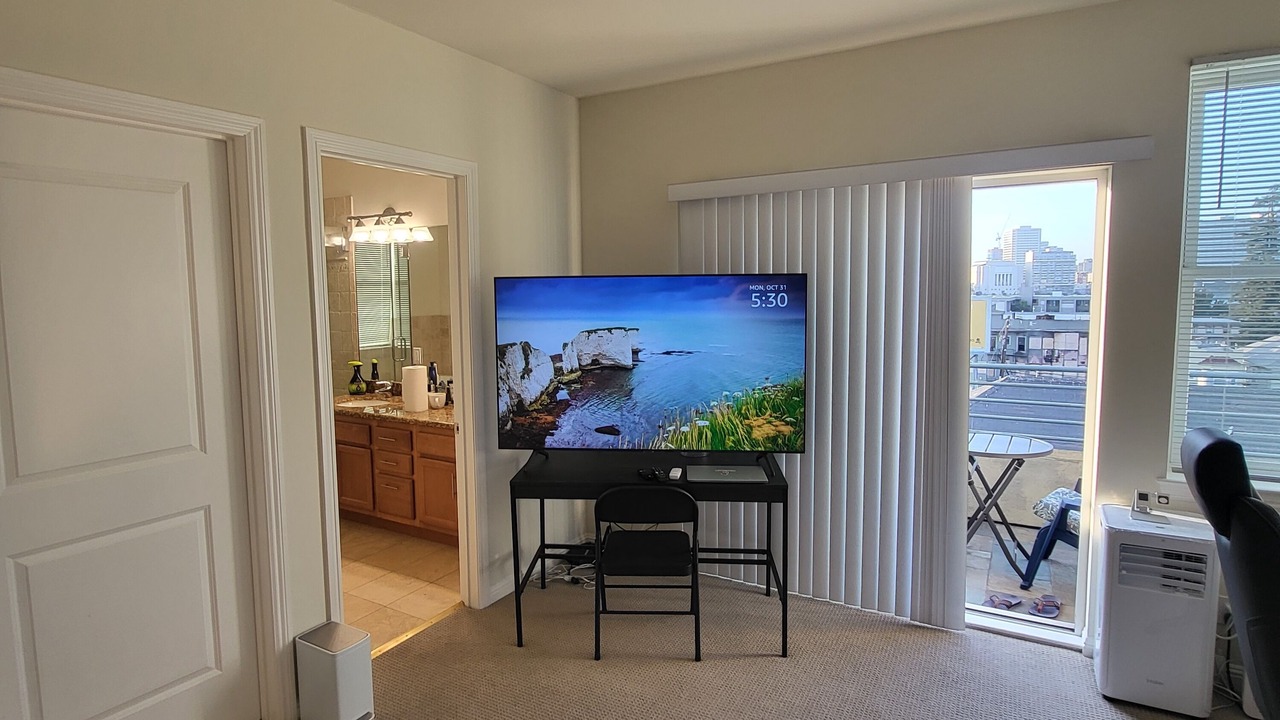 Photo of Livingroom in Oakland