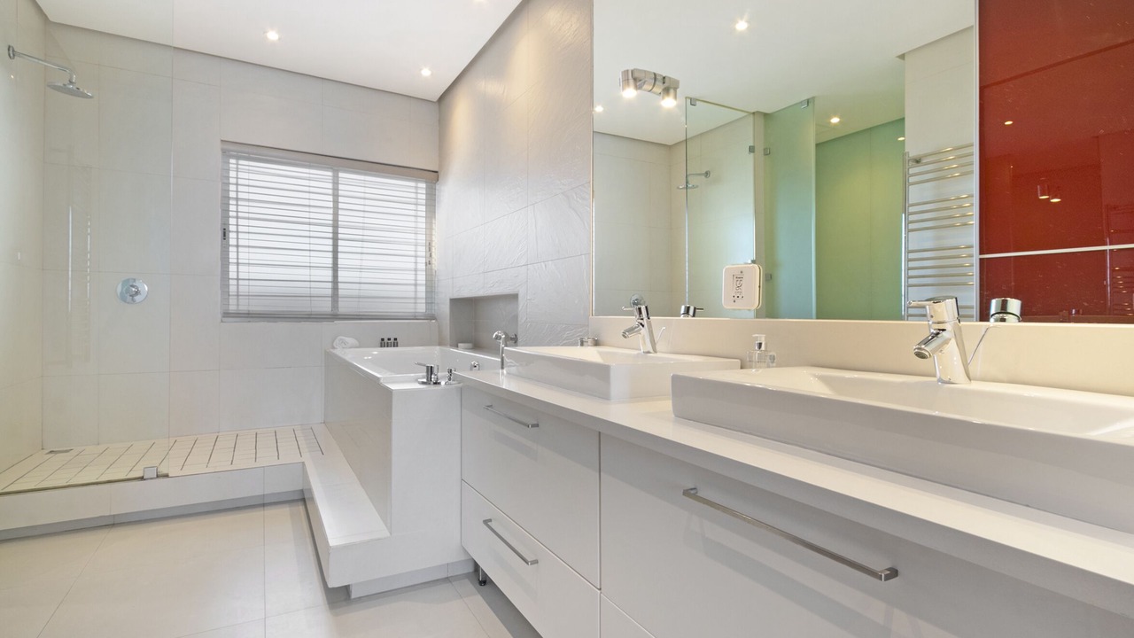Photo of Bathroom in Bloubergstrand