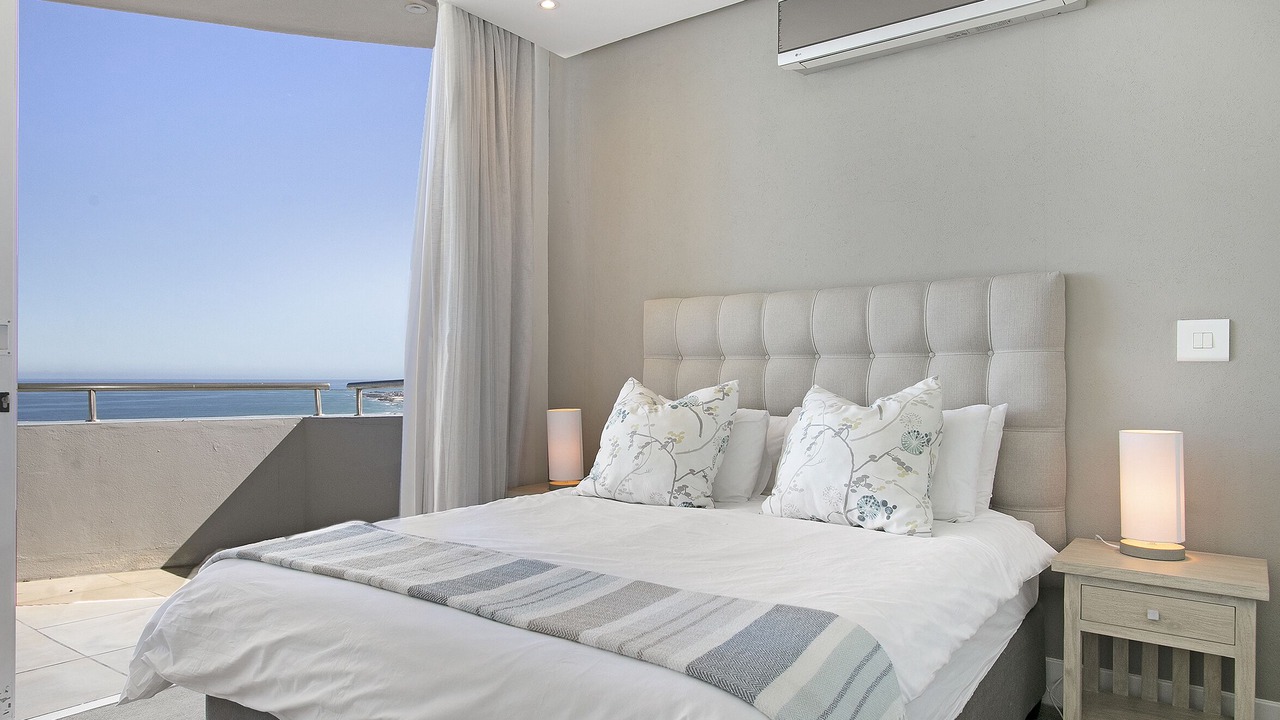 Photo of Bedroom in Bloubergstrand
