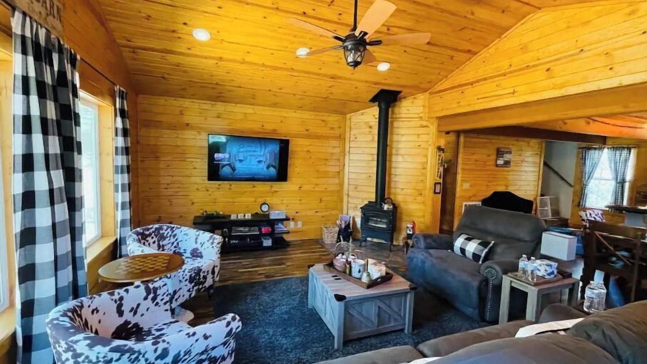 Photo of Livingroom in Long Barn