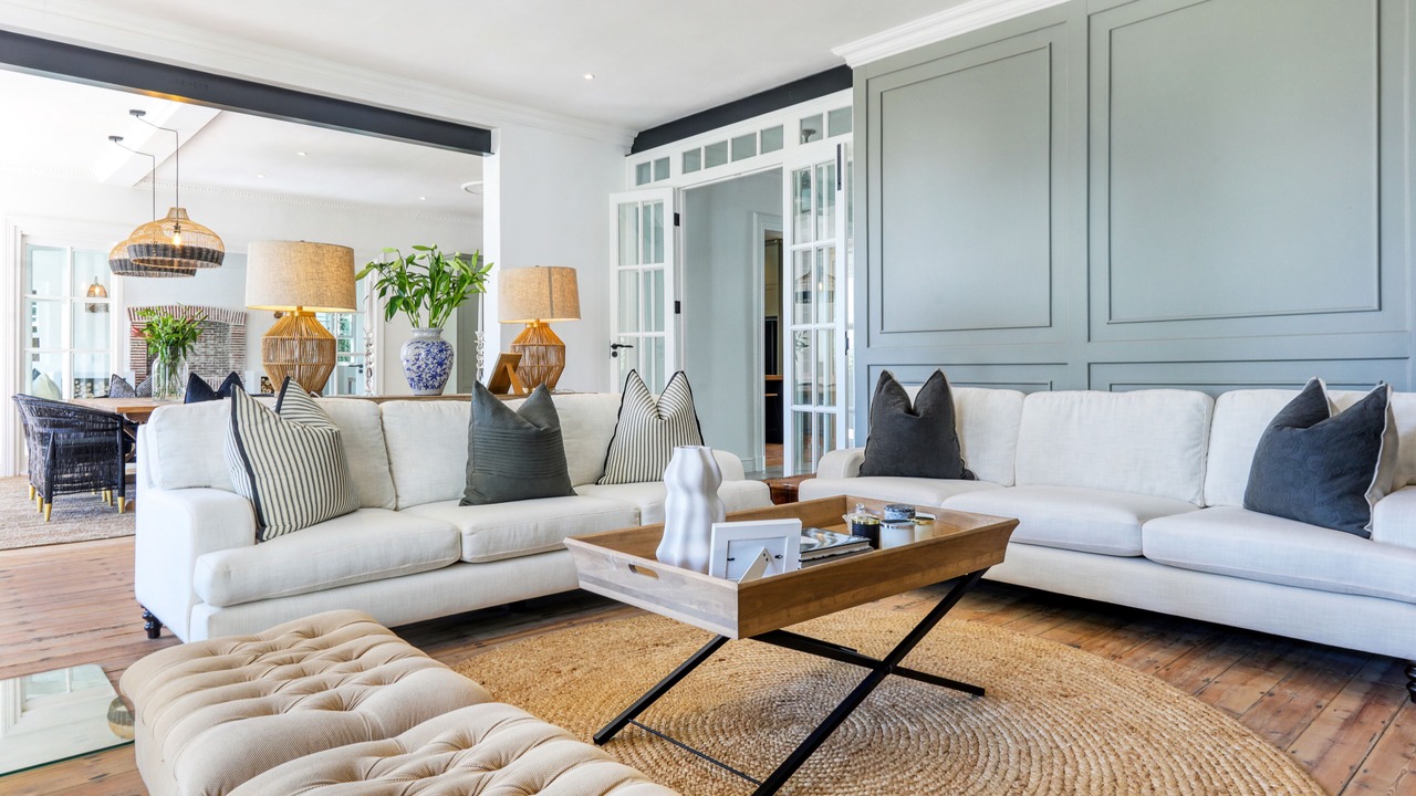 Photo of Livingroom in Claremont