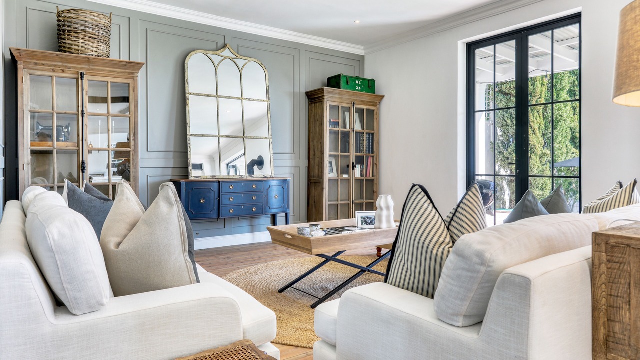 Photo of Livingroom in Claremont