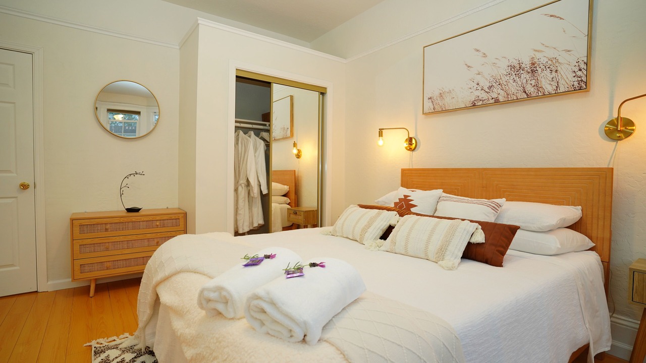 Photo of Bedroom in Oak Center