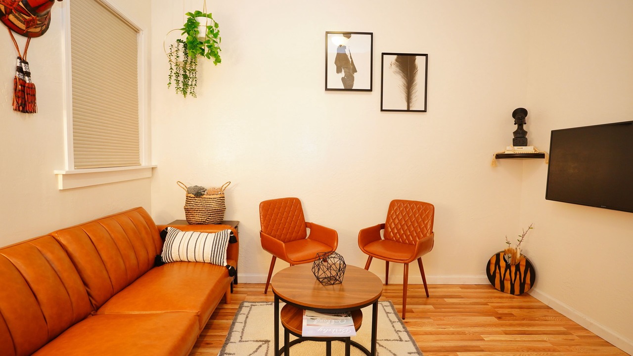 Photo of Livingroom in Oak Center
