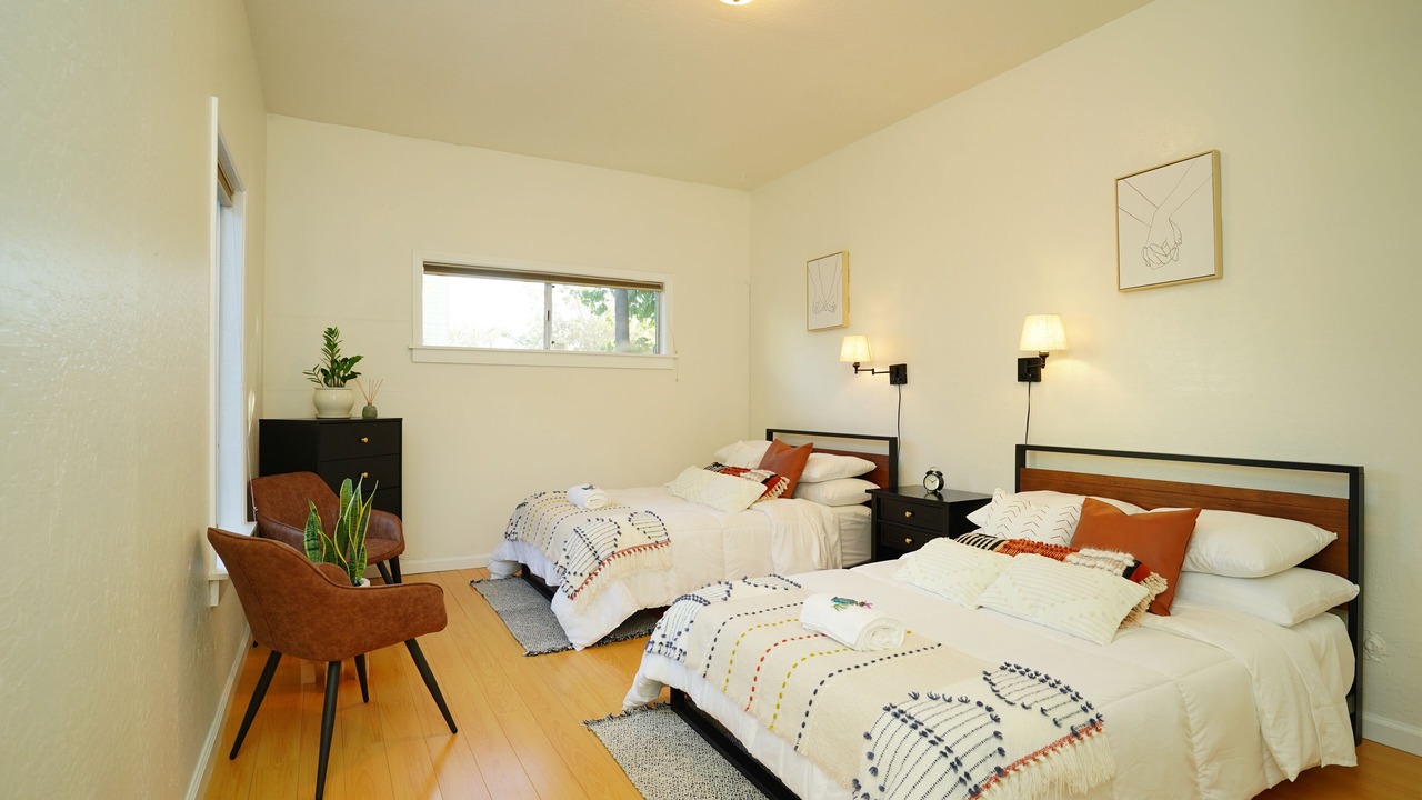 Photo of Bedroom in Oak Center